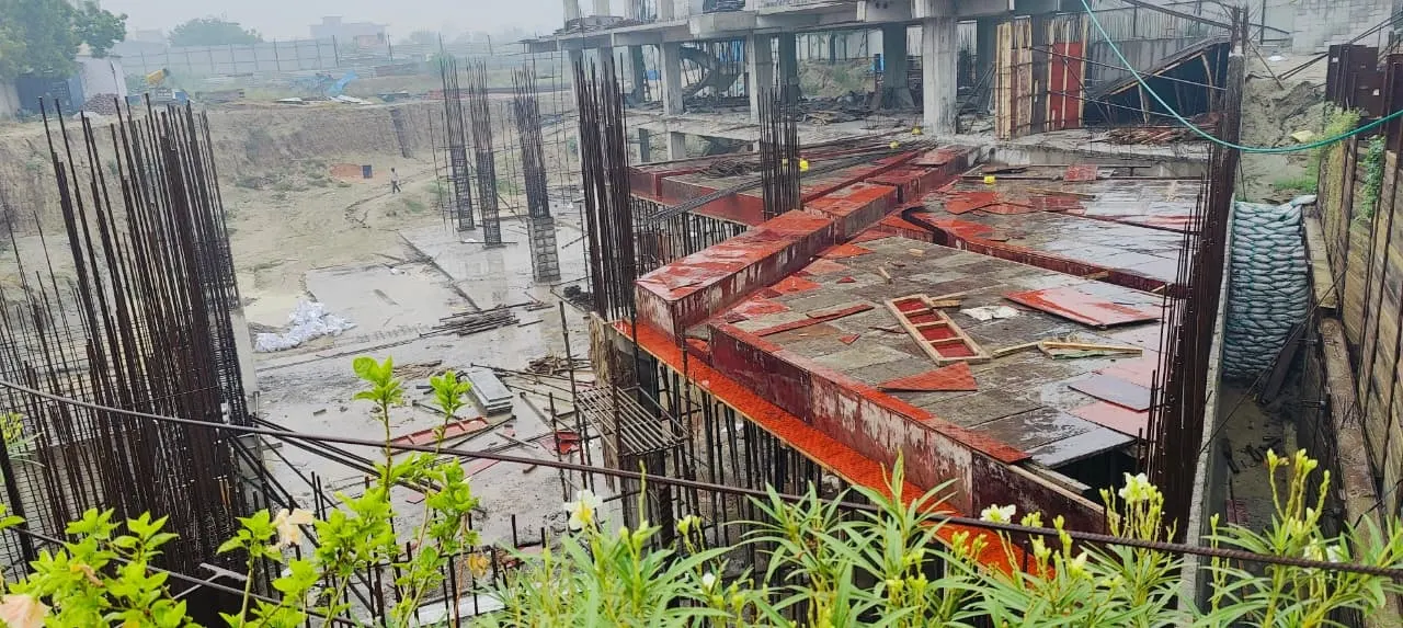 Foundation and reinforcement work at the TRG The Mall site