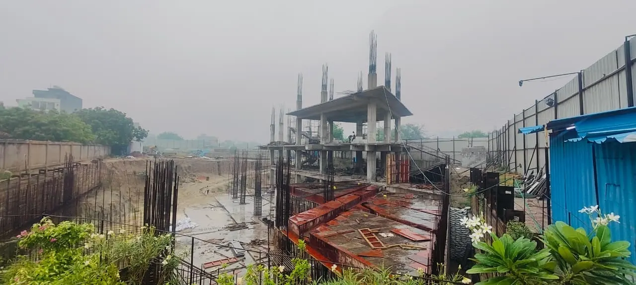 Columns rising at the TRG The Mall site